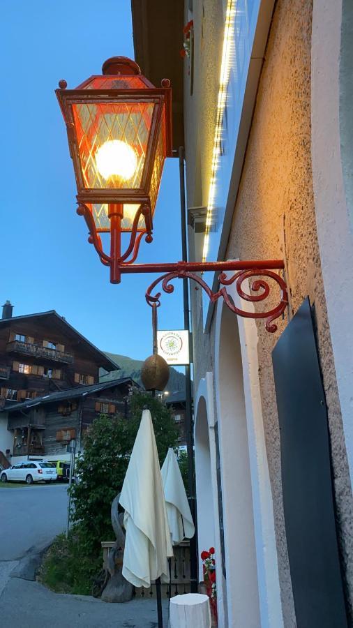 Gasthaus Edelweiss Langwies Exterior foto